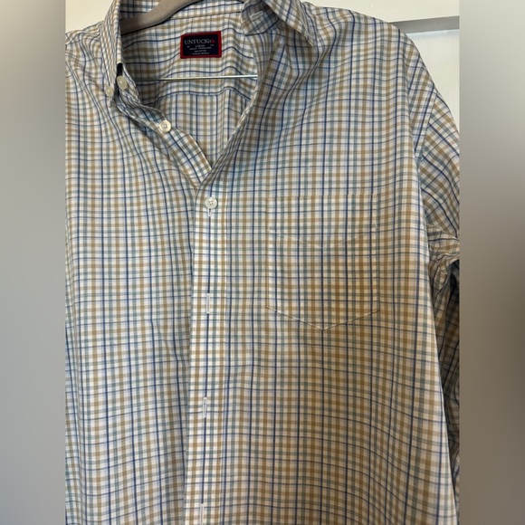 Men’s Untuck it button down - Picture 3 of 4